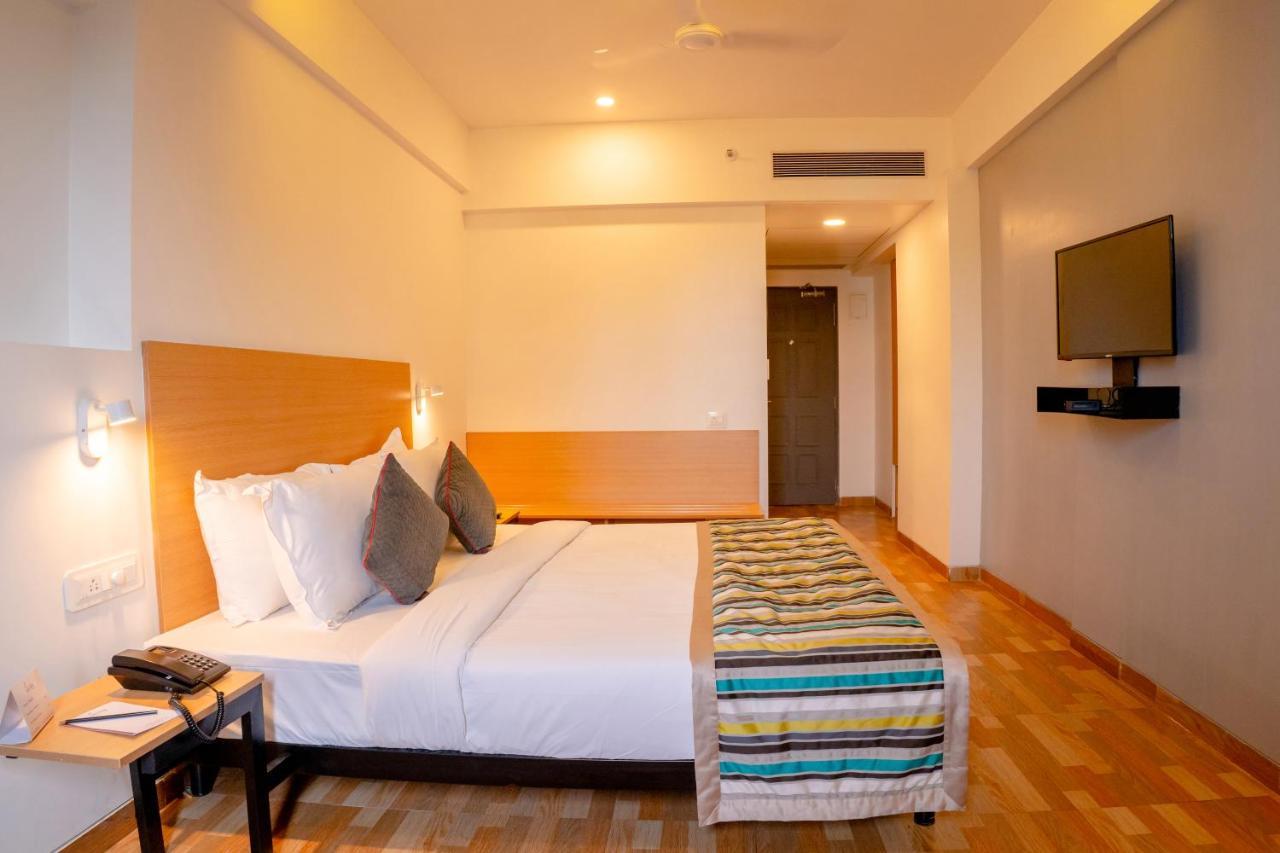 Tgi Ameya Grand Hotel Panaji Exterior photo